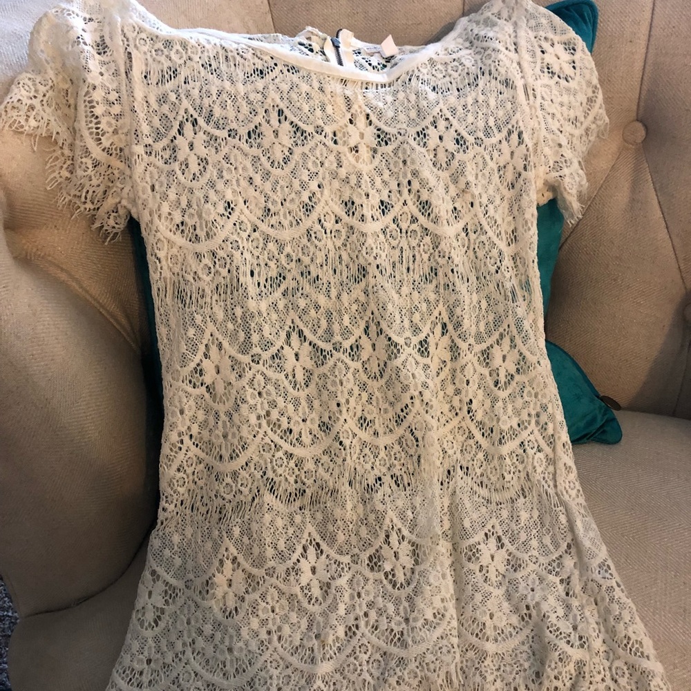 Lace Blouse with zip up back